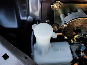 2012��1.3L 7�����w���A�� ����