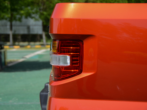 20182.4T Ԅ(dng)(q)F 4K22D4T (x)(ji)^