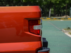 20182.4T ԄF 4K22D4T ^