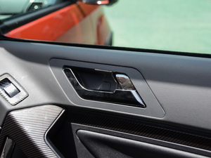 20182.4T ԄF 4K22D4T g