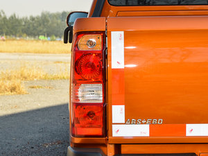 2014款2.8T 柴油版精英型 细节外观