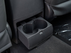 2014款2.8T 柴油版精英型 空间座椅