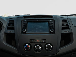 2014款2.8T 柴油版精英型 中控区