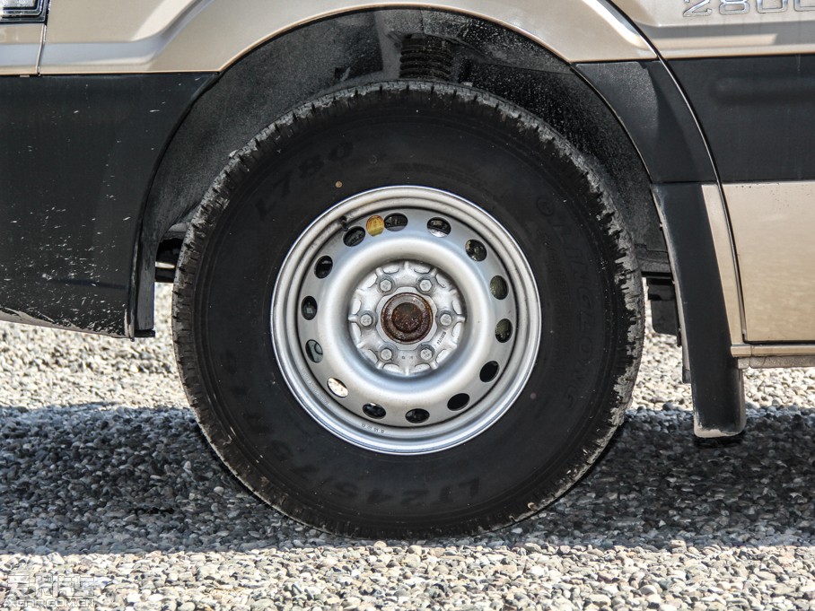 2013����; 2.8T �ք� ���\���m��