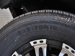 2017��2.8T ���(q��)���L��ֵ��(��(n��i)�) ���� ��V ݆̥�ߴ�