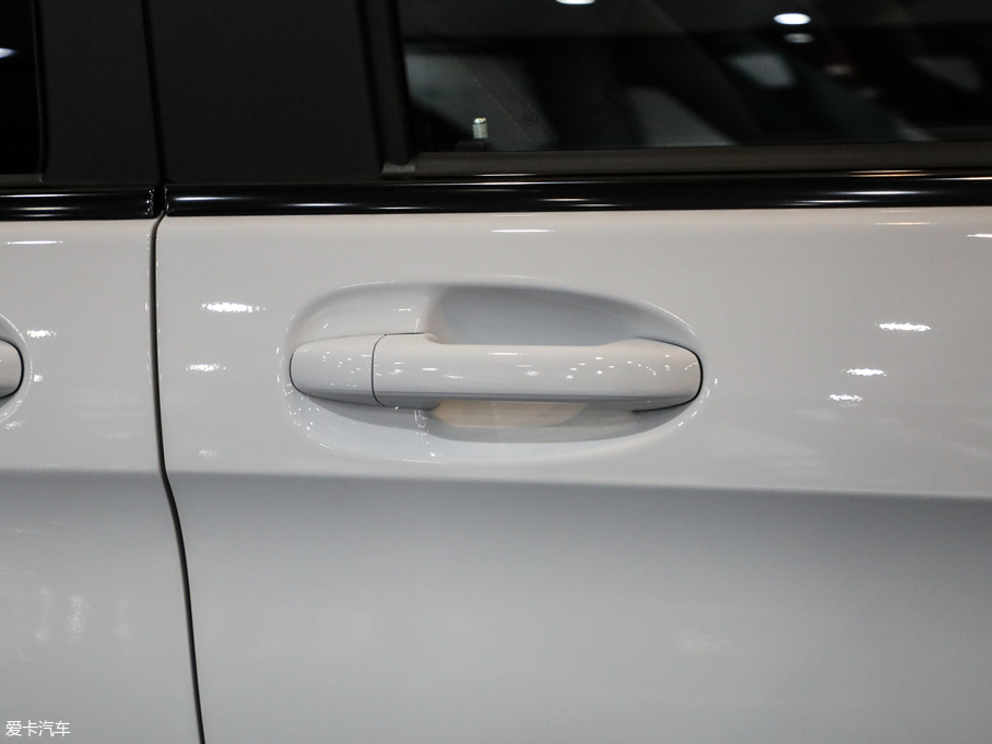 2018YV V 260 AMG \Ӱ V