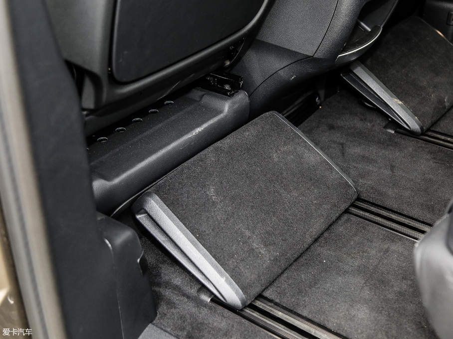 2018YV(j) V 260 L FL(zhng) (gu)V