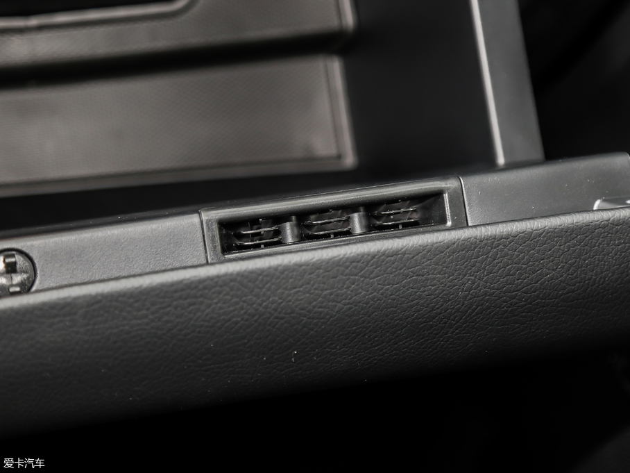 2018YV V 260 L FL V