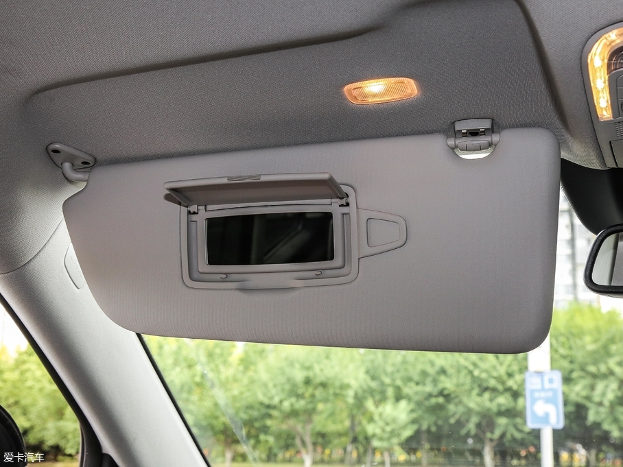 2018YV(j) V 260 L FL V