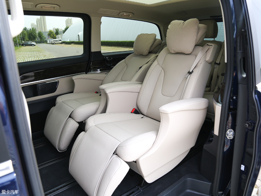 2018YV V 260 L FL V