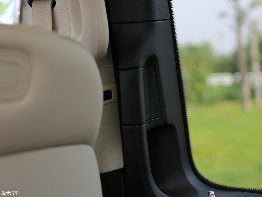 2018YV(j) V 260 L FL(zhng) (gu)V