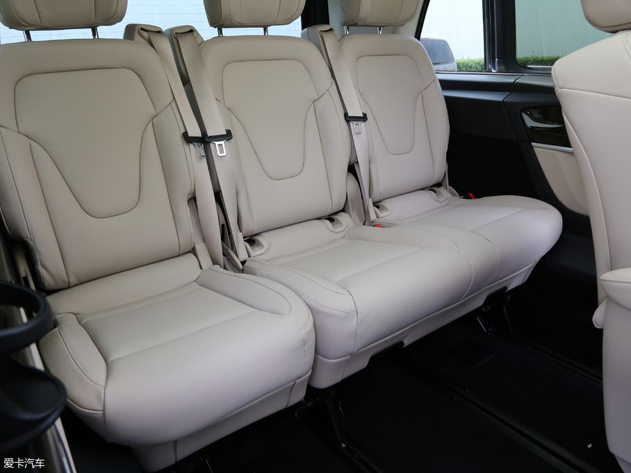 2018YV V 260 L FL V