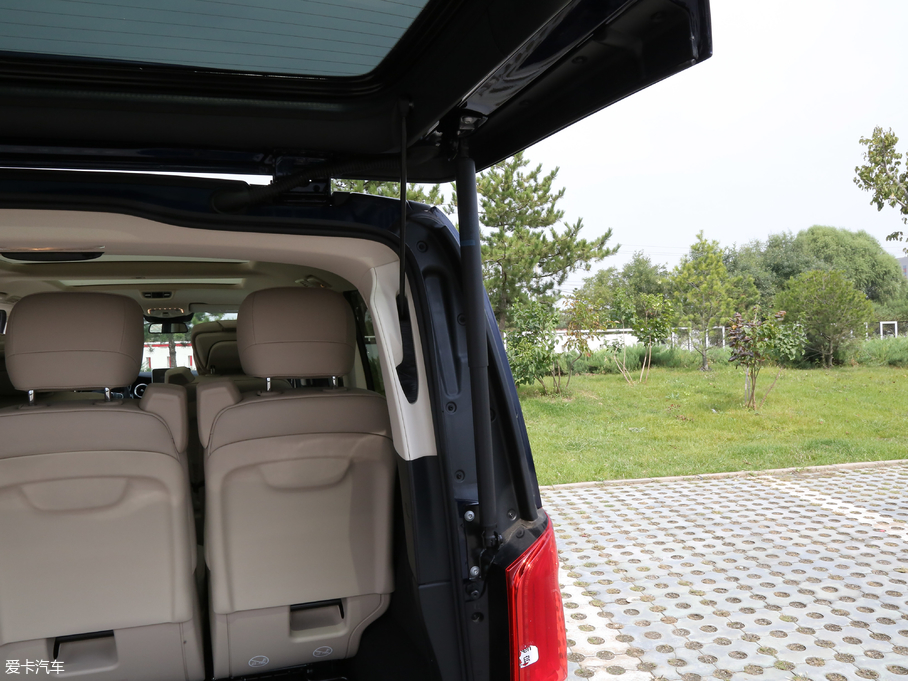 2018YV V 260 L FL V