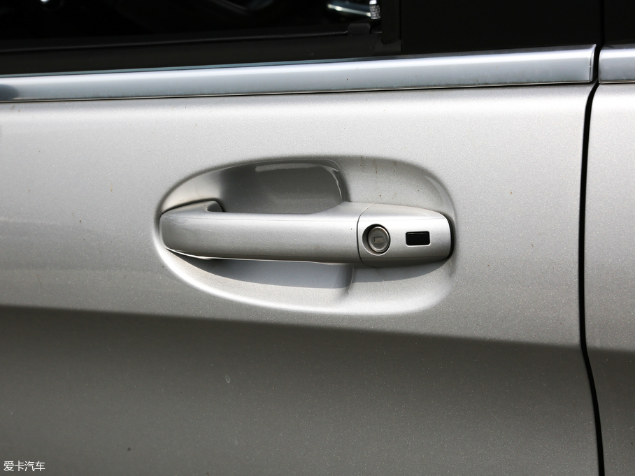 2018YV V 260 L FL V