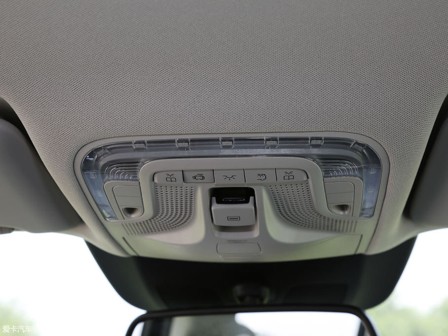 2018YV V 260 L FL V