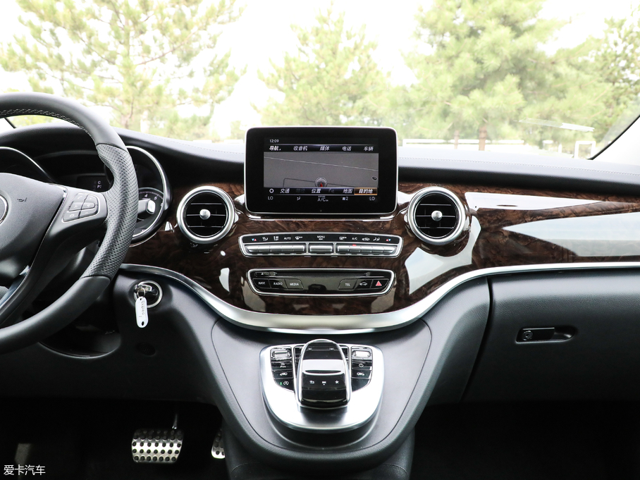 2018YV V 260 L FL V