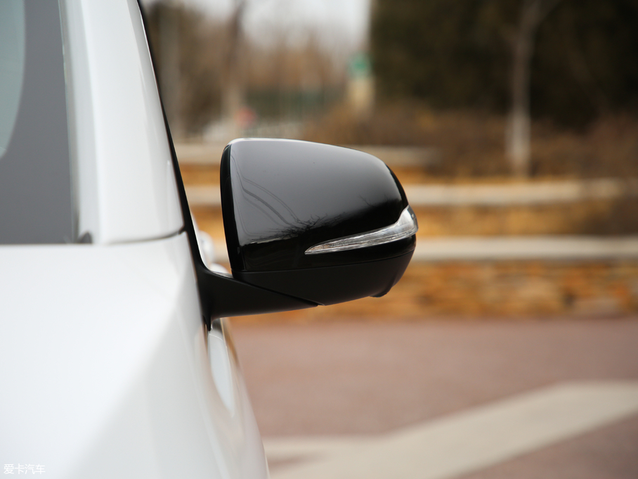 2018YV V 260 AMG \Ӱ V