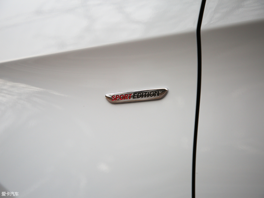 2018��YV�� V 260 AMG �\(y��n)�Ӱ� ��V