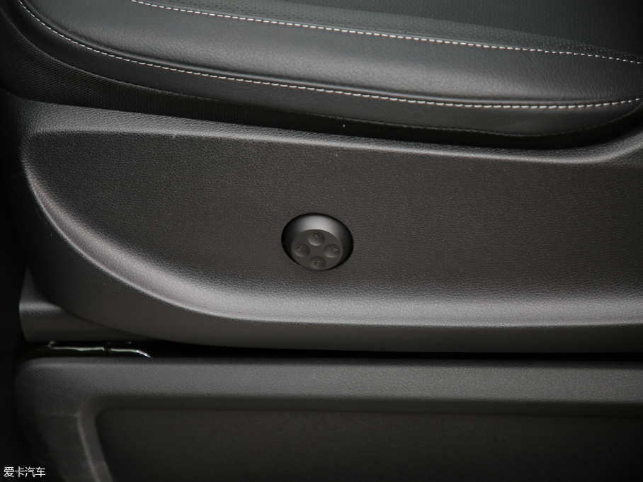 2018YV(j) V 260 AMG \(yn)(dng) (gu)V