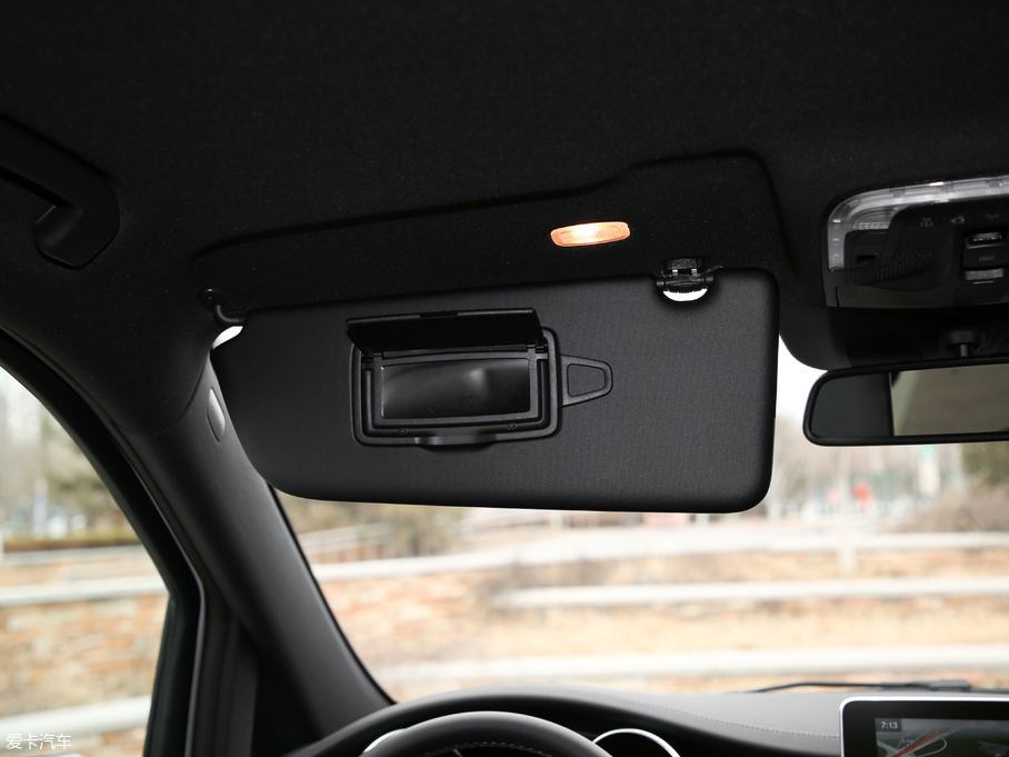 2018YV(j) V 260 AMG \(yn)(dng) V