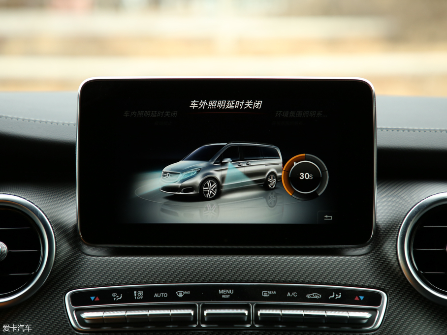 2018YV(j) V 260 AMG \(yn)(dng) V