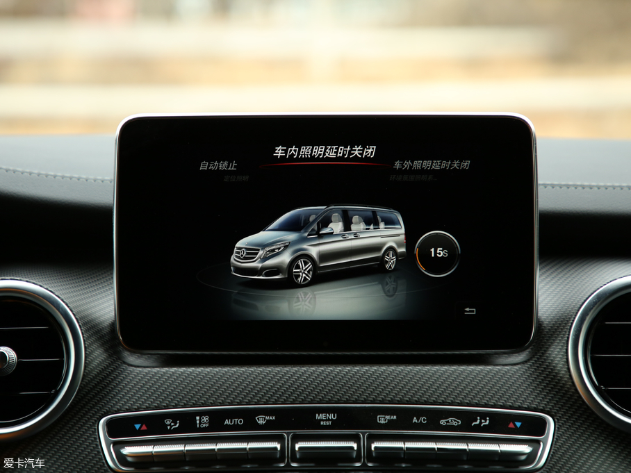 2018��YV�� V 260 AMG �\�Ӱ� ��V