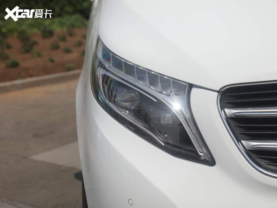 2018YV V 260 F VI