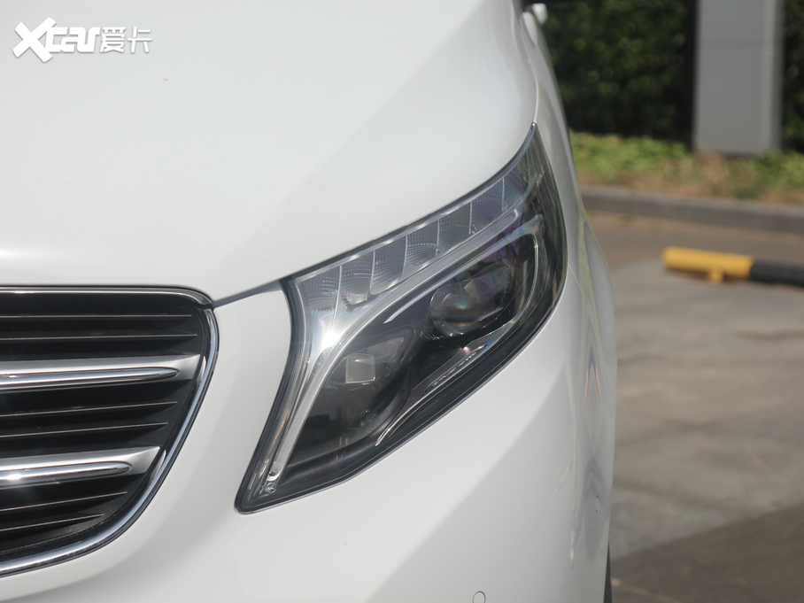 2018YV V 260 F VI