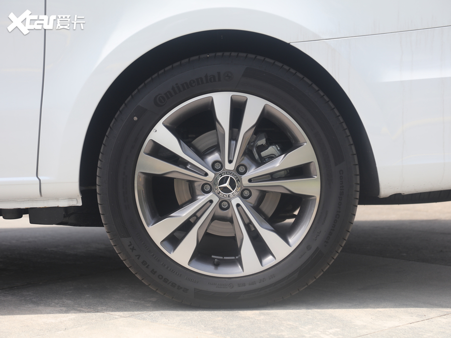 2018YV V 260 F VI