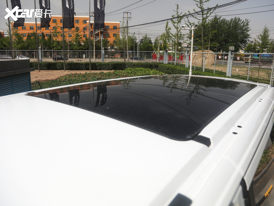 2018YV(j) V 260 F VI