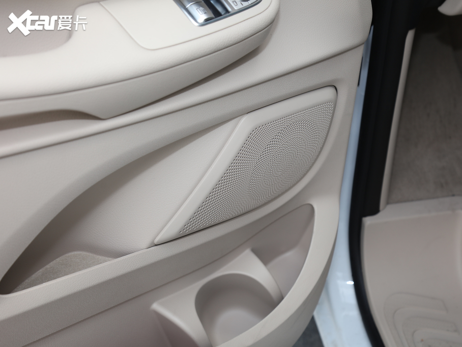 2018YV V 260 F VI