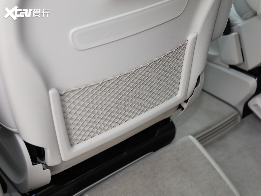 2018YV V 260 F VI