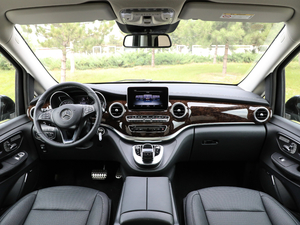 2018款V 260 L 尊贵加长版 国V 内饰全景