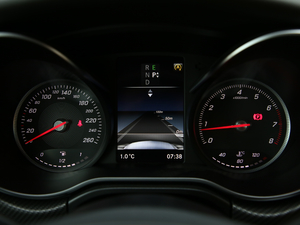 2018V 260 AMG \Ӱ V п؅^