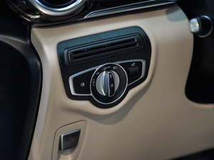 2018V 260 F (gu)V п؅^(q)