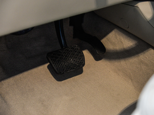 2018V 260 F (gu)V п؅^(q)