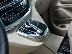 2018V 260 F (gu)V п؅^(q)