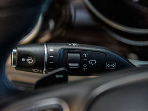 2018V 260 F (gu)V п؅^(q)