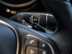 2018V 260 F (gu)V п؅^(q)