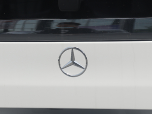 2018V 260 F VI (x)(ji)^