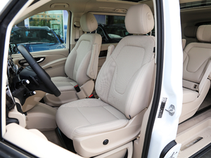 2018V 260 F (gu)VI {