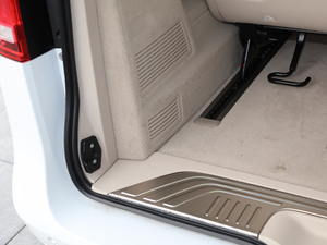 2018V 260 F (gu)VI g