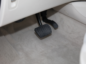 2018V 260 F VI п؅^(q)