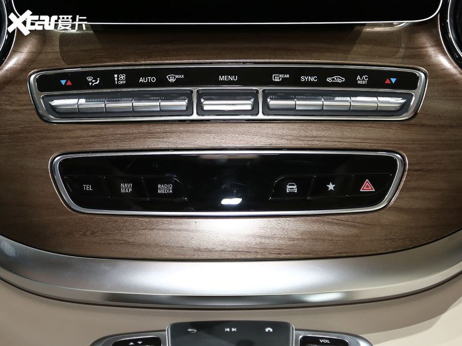 2020YV V 260 L LSA