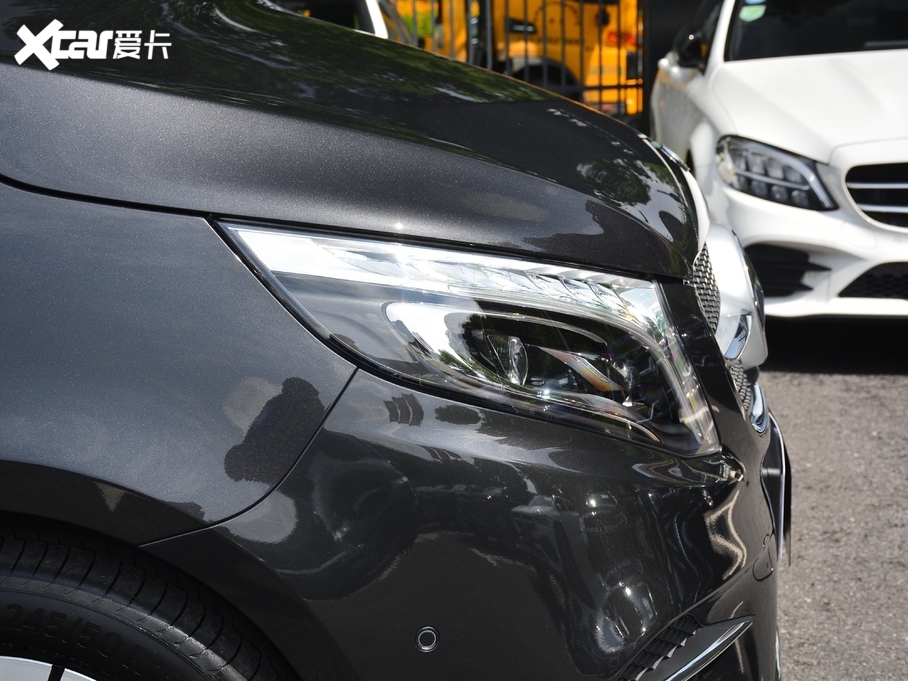 2020YV V 260 L LSA