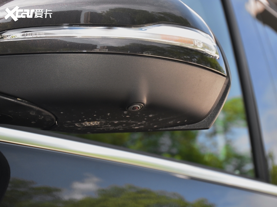 2020��YV�� V 260 L �L�S����A��