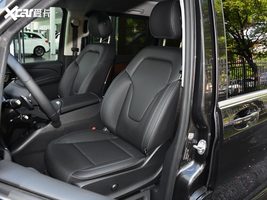 2020YV V 260 L LSA