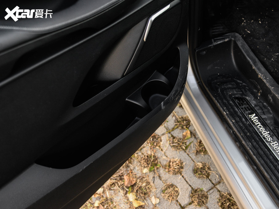 2020YV V 260 L LSA