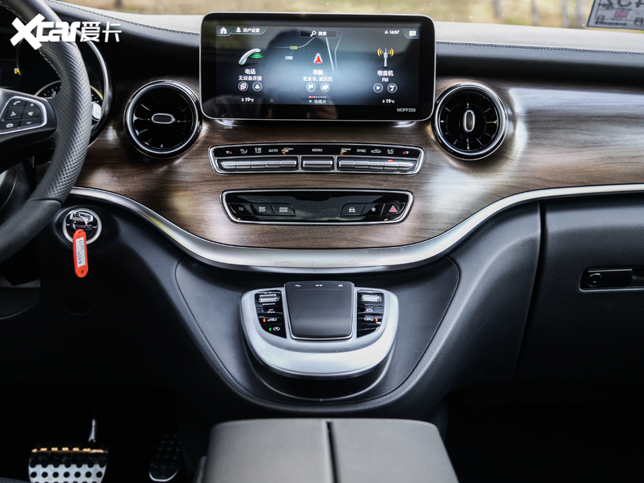 2020YV V 260 L LSA