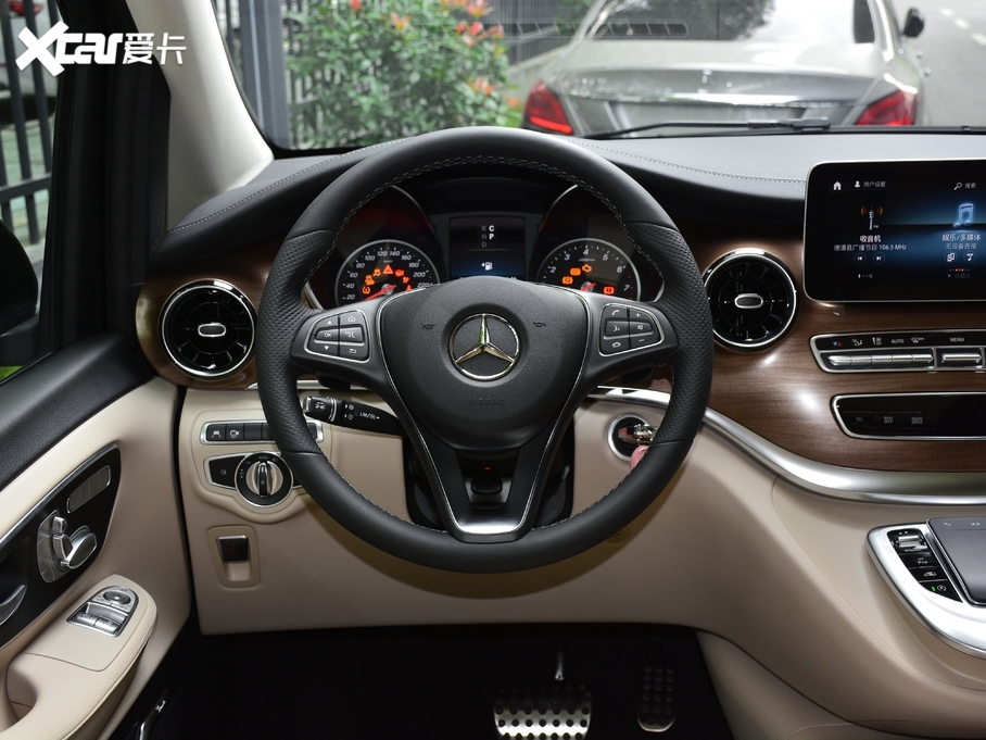 2020YV(j) V 260 F